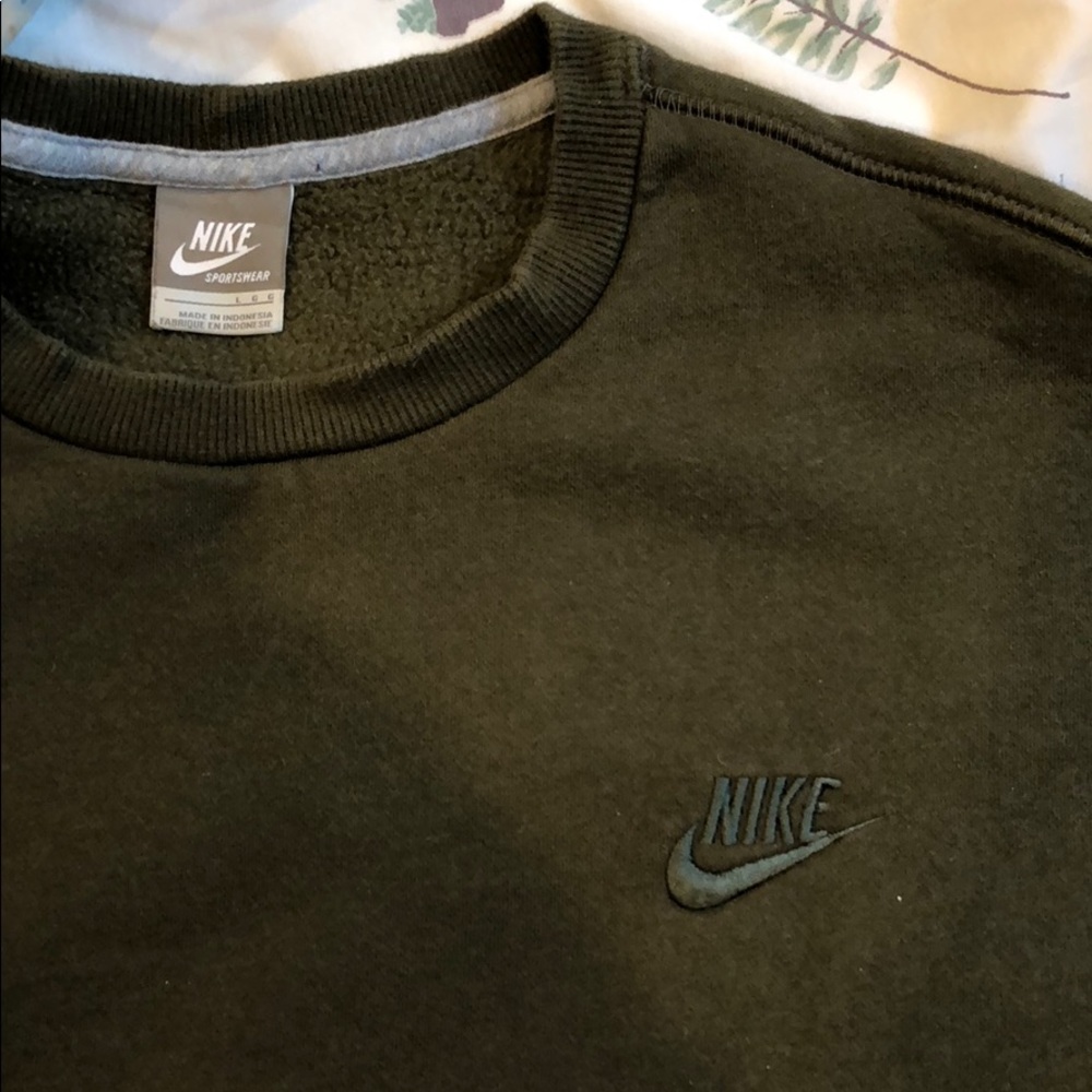 Nike dark green crewneck men’s L